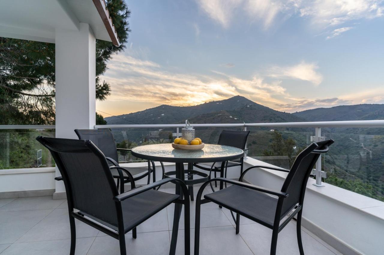 Finca Jacinto Sayalonga Dış mekan fotoğraf